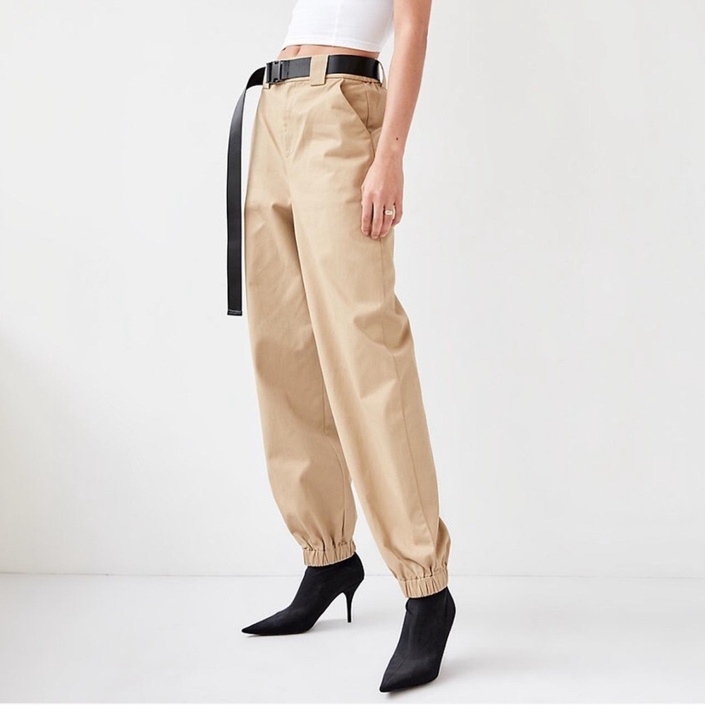 Aritzia TNA Cargo Pant with Belt